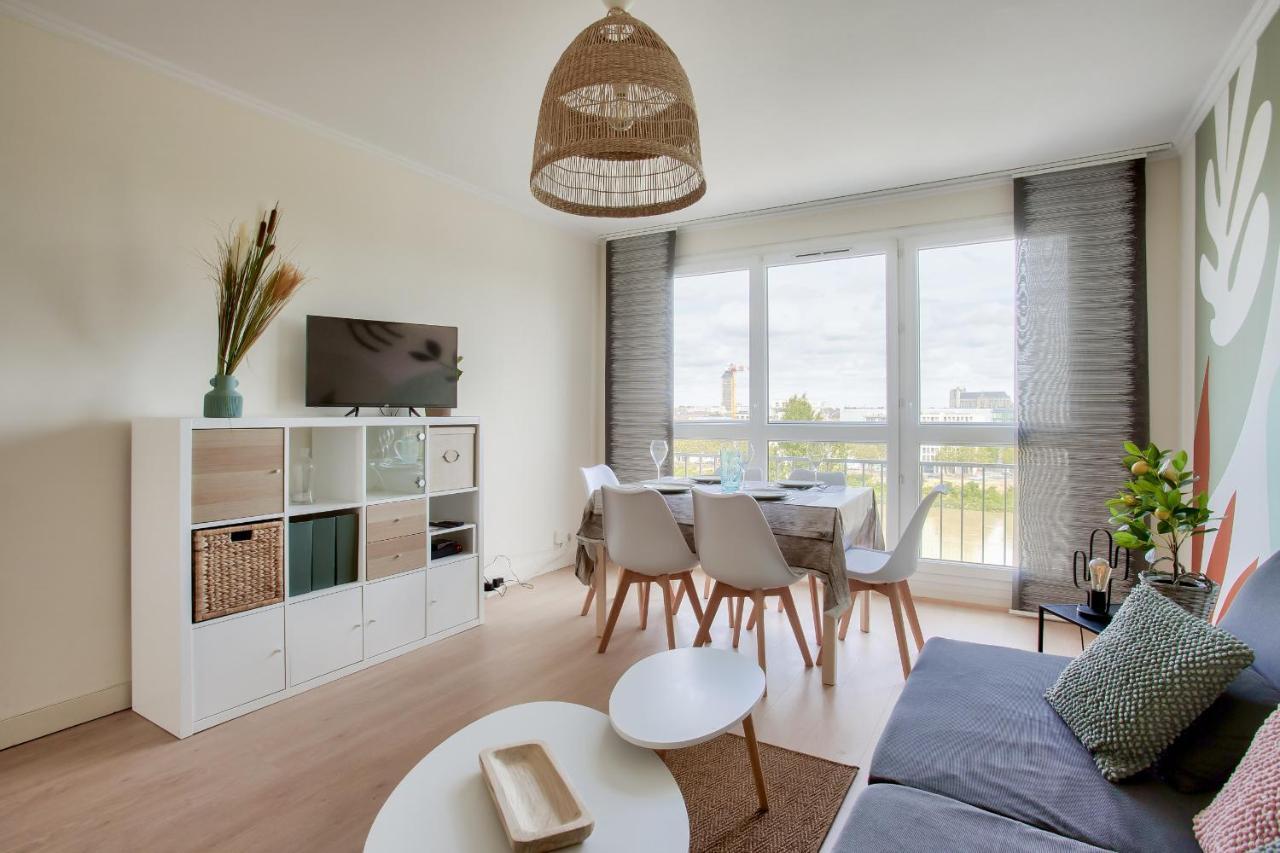Appartamento Escapade Sur L'Ile De Nantes Avec Vue Sur La Loire Esterno foto