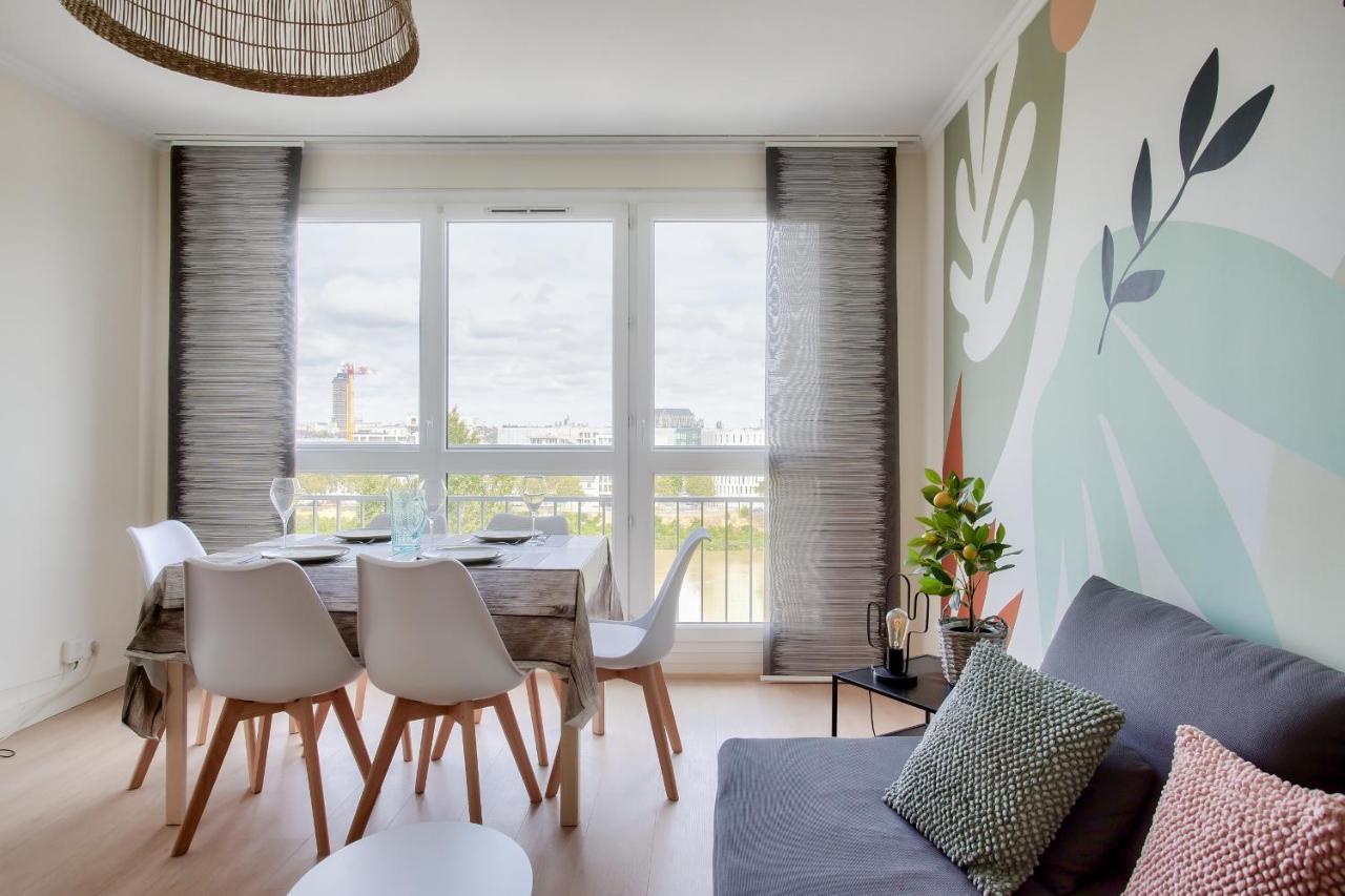 Appartamento Escapade Sur L'Ile De Nantes Avec Vue Sur La Loire Esterno foto