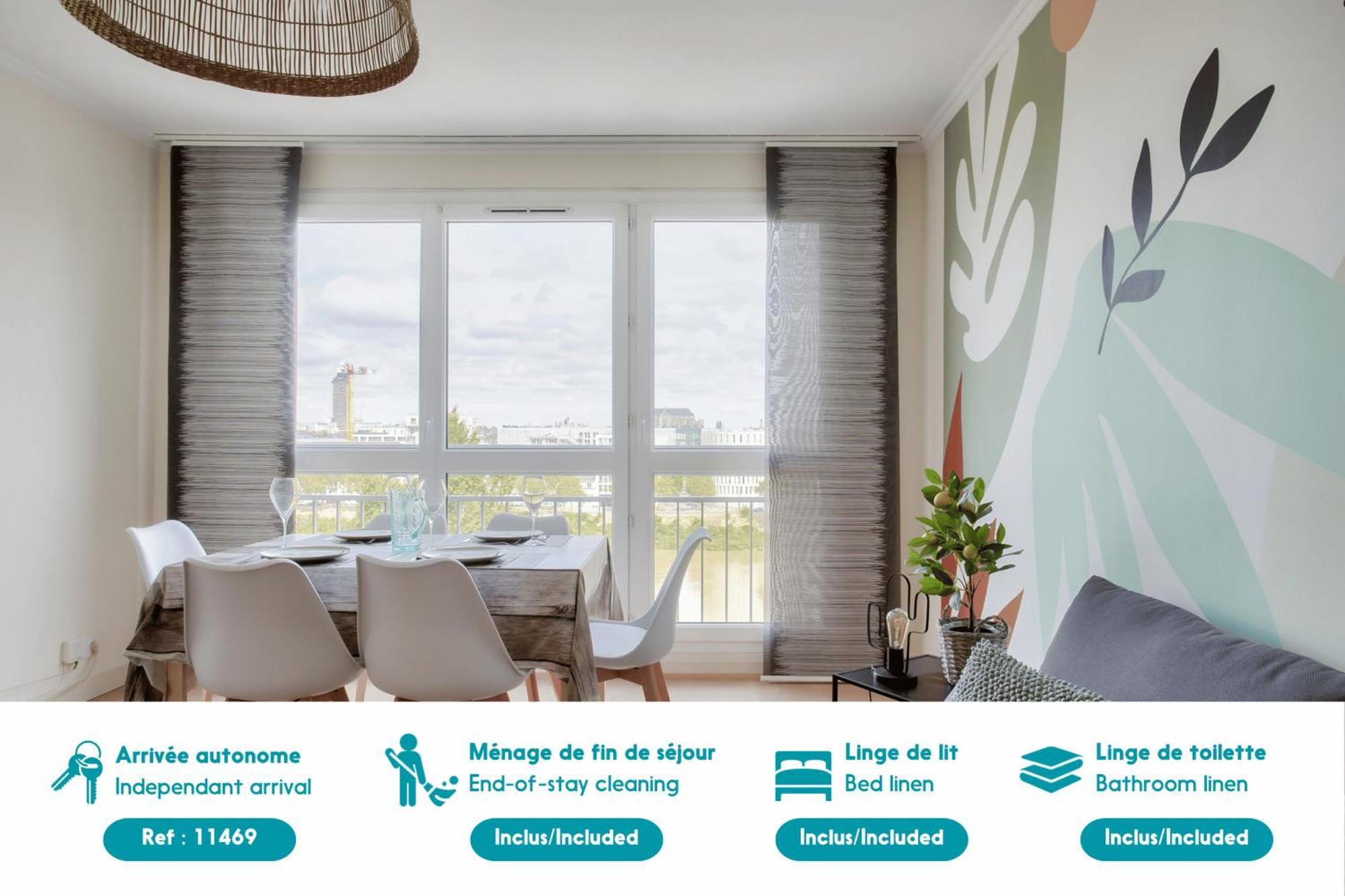 Appartamento Escapade Sur L'Ile De Nantes Avec Vue Sur La Loire Esterno foto